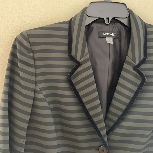 NINE WEST Blazer/ Jacket - Picture 2 of 11